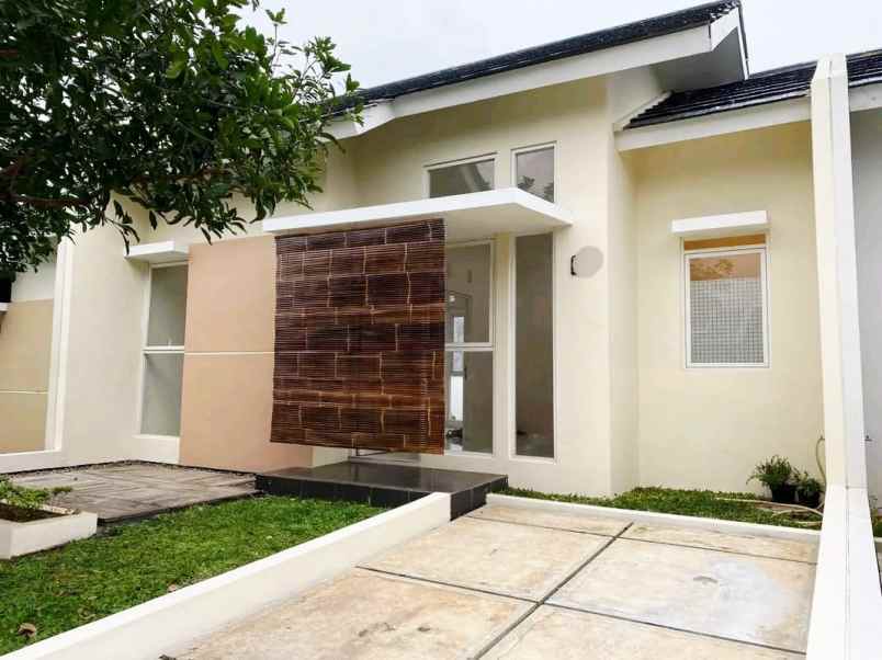 dijual rumah di forest hills bsb city semarang