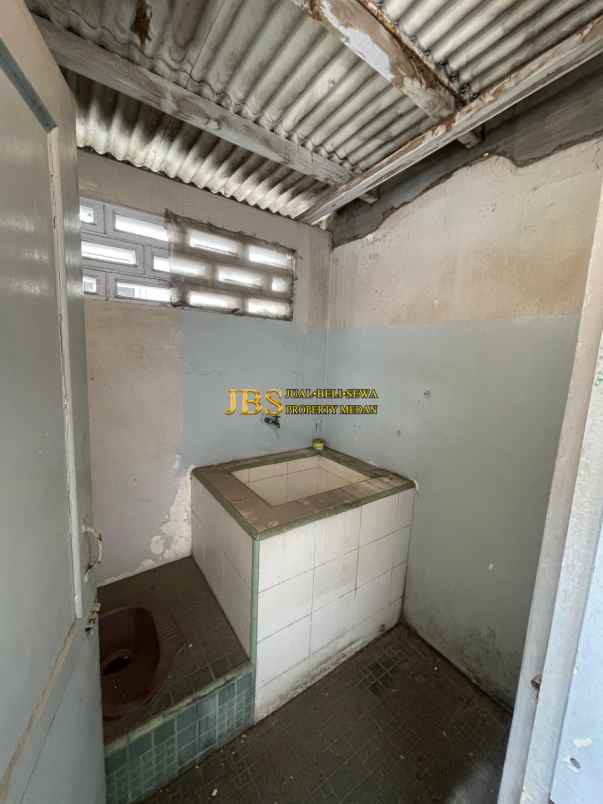 dijual rumah di jalan harimau madong lubis medan