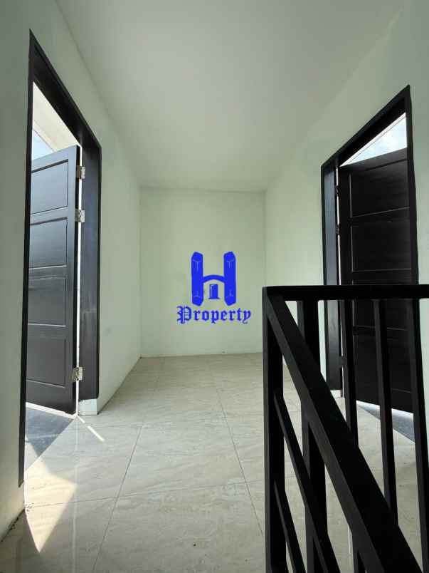 dijual rumah di komplek green park type orchid medan