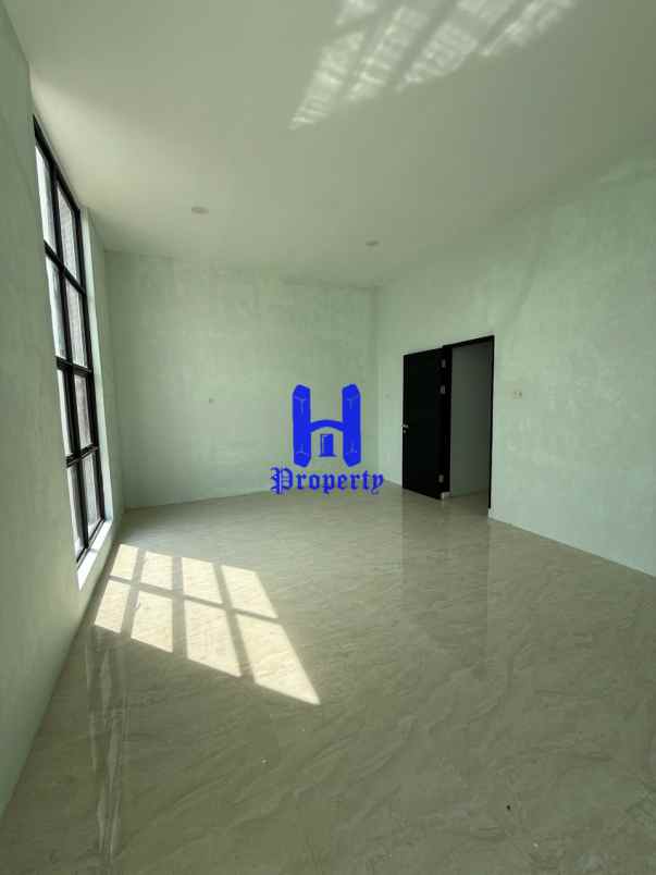 dijual rumah di komplek green park type orchid medan