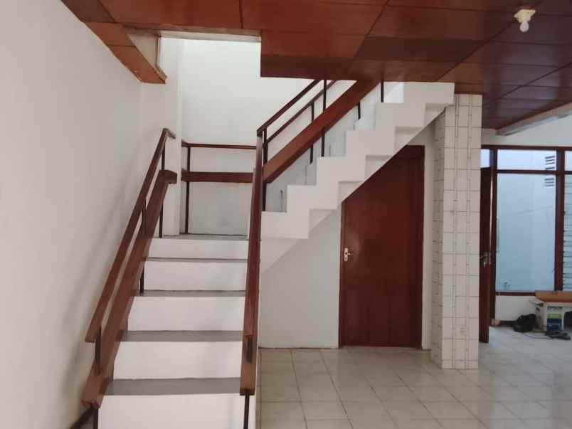 dijual rumah di krapyak semarang