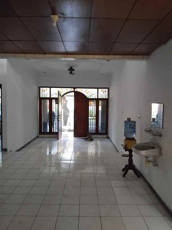 dijual rumah di krapyak semarang