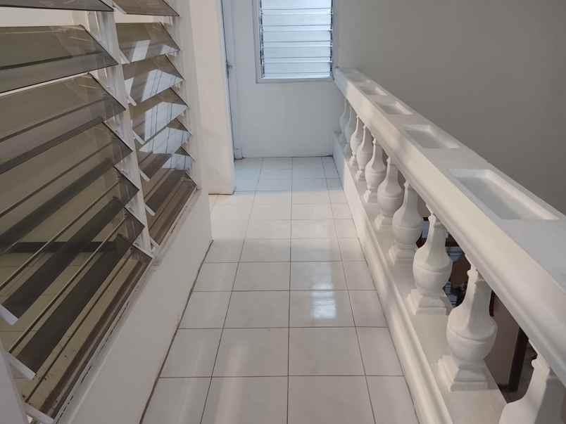 dijual rumah di krapyak semarang