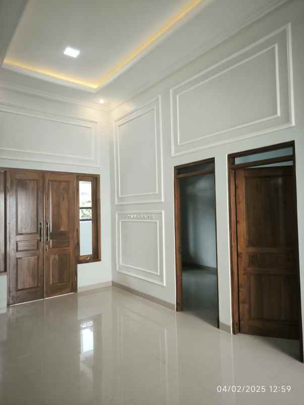 dijual rumah di mangesti gentan sukoharjo