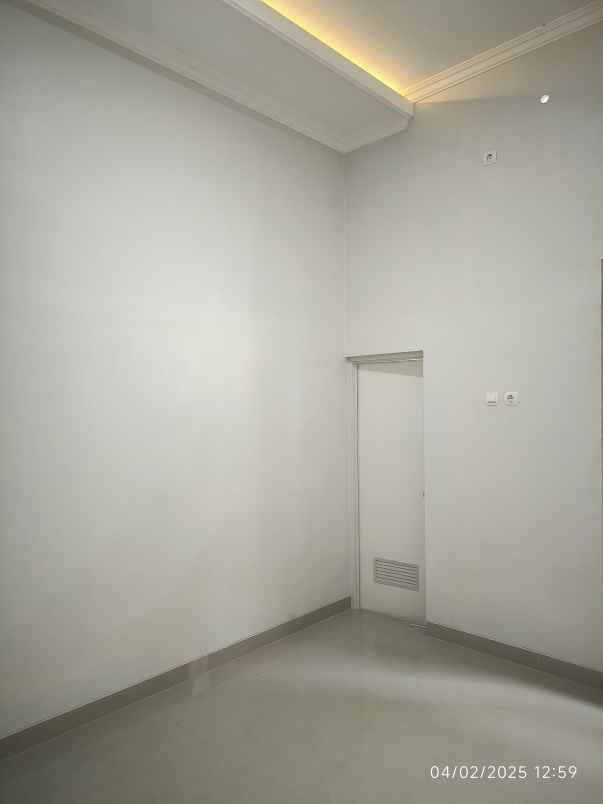 dijual rumah di mangesti gentan sukoharjo