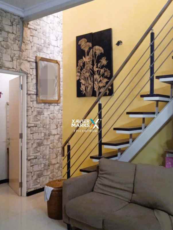 dijual rumah di purimas gununganyar merr rungkut