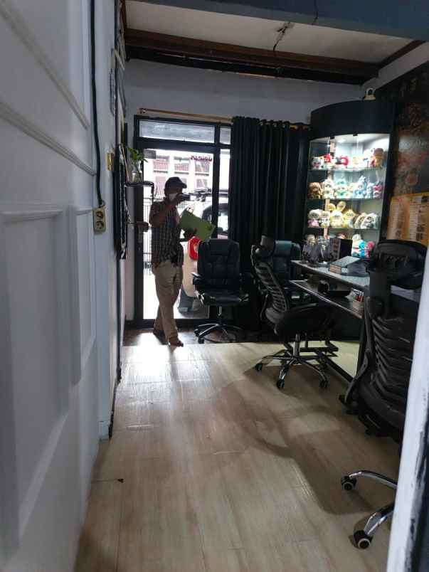 dijual rumah dijual rumah strategis di