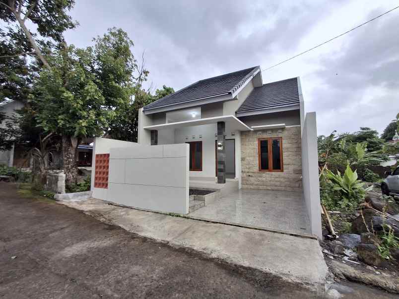 dijual rumah donolayan donoharjo