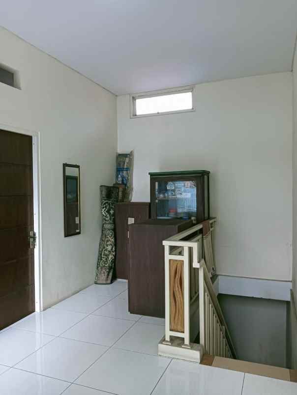 dijual rumah dukuh jelidro sambikerep