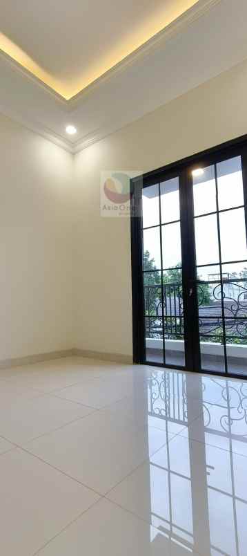 dijual rumah duren sawit jakarta timur
