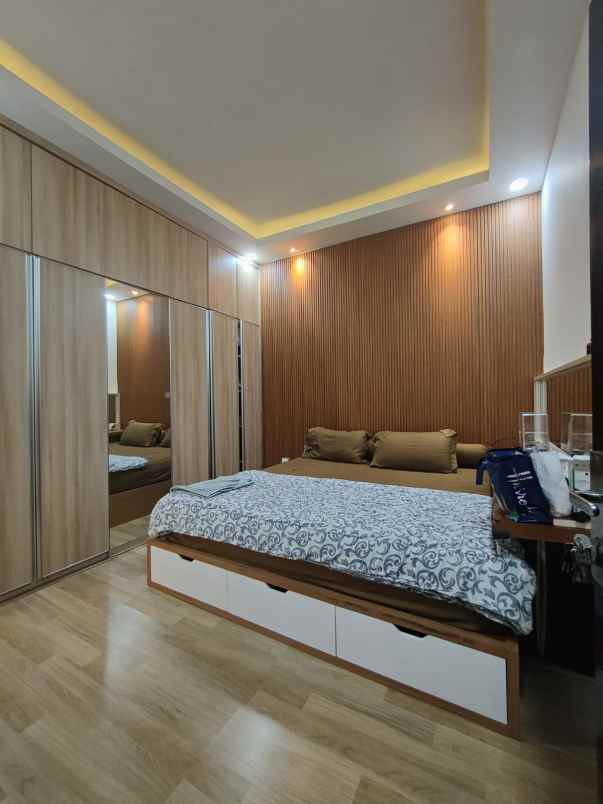 dijual rumah duren sawit jaktim