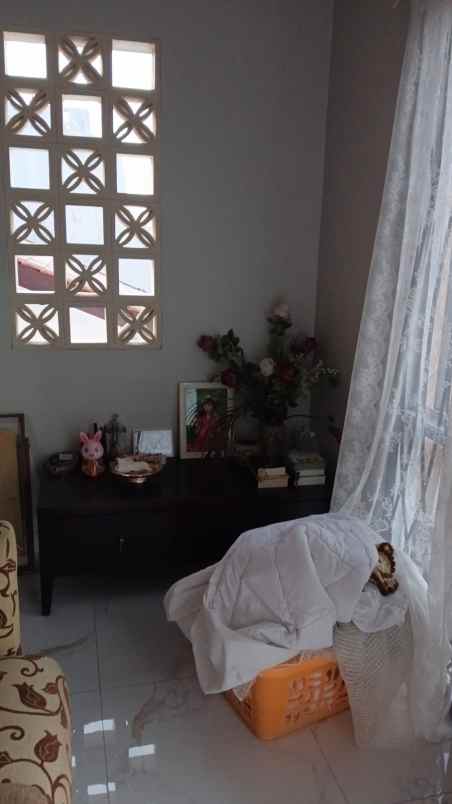 dijual rumah duta kranji