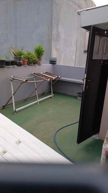 dijual rumah duta kranji
