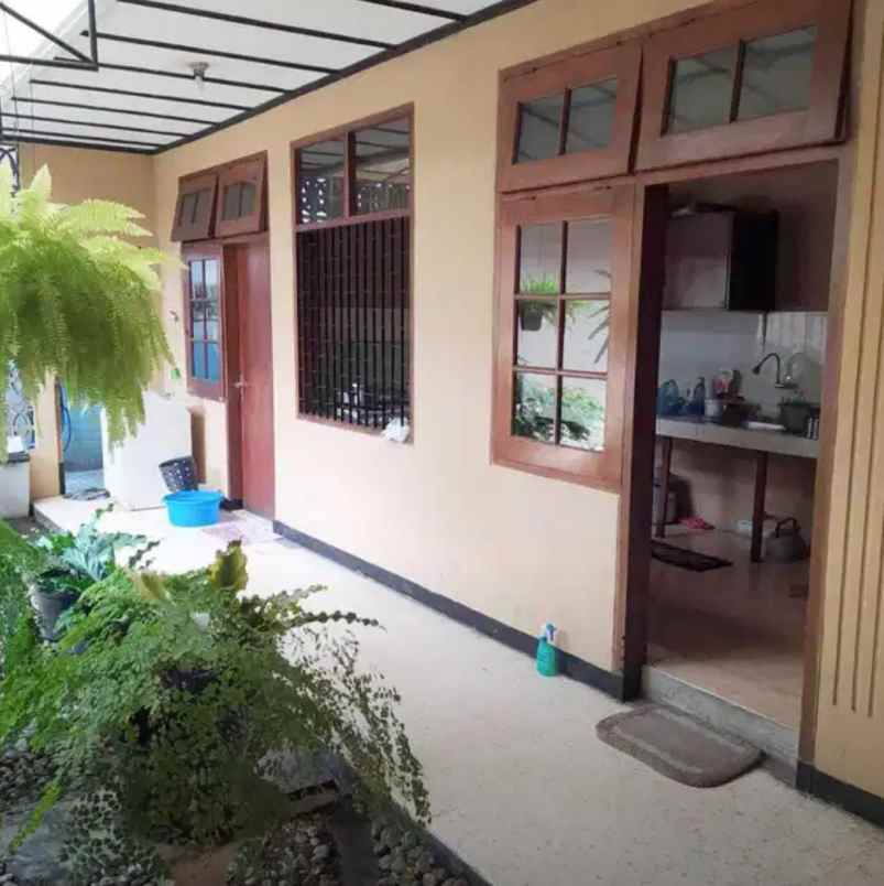dijual rumah gayungsari