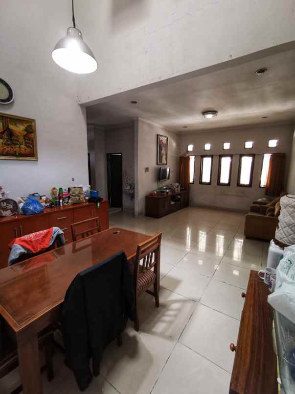 dijual rumah gegerkalong ciwaruga kec