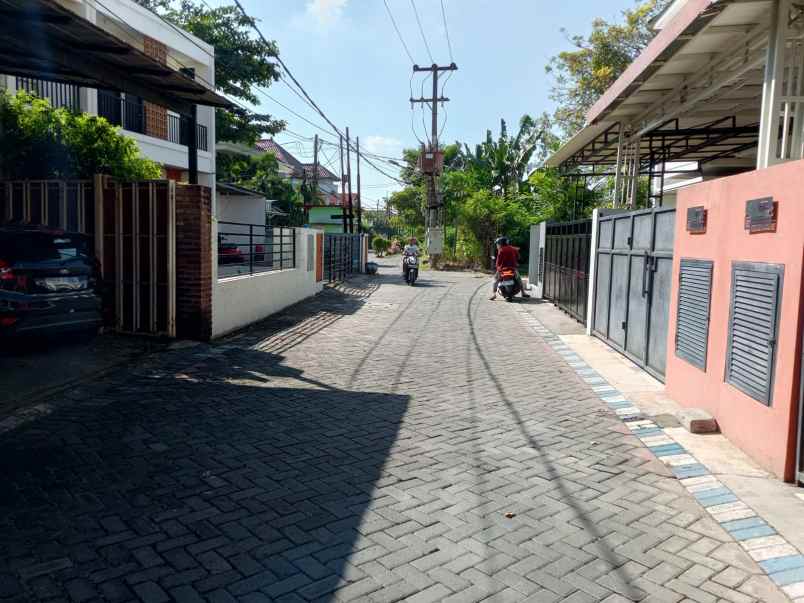 dijual rumah graha elveka