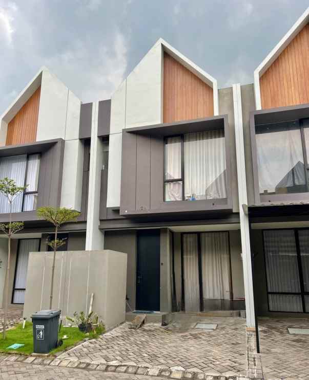dijual rumah grand eastern