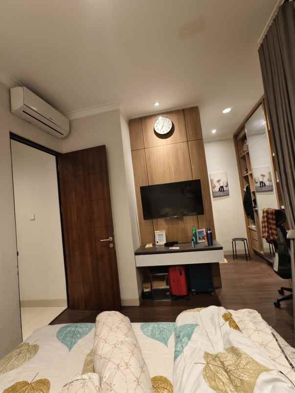 dijual rumah grand wisata cluster