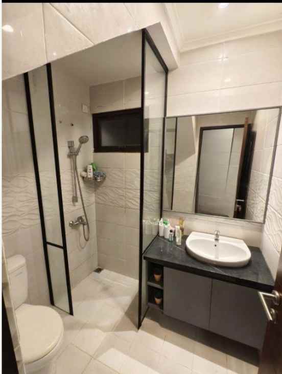 dijual rumah grand wisata cluster