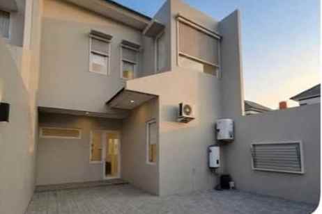 dijual rumah grand wisata cluster water
