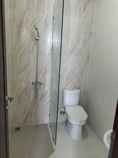 dijual rumah griya babatan mukti