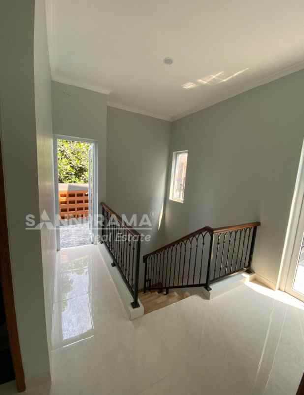 dijual rumah grogol limo depok