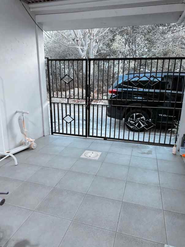 dijual rumah gunung anyar