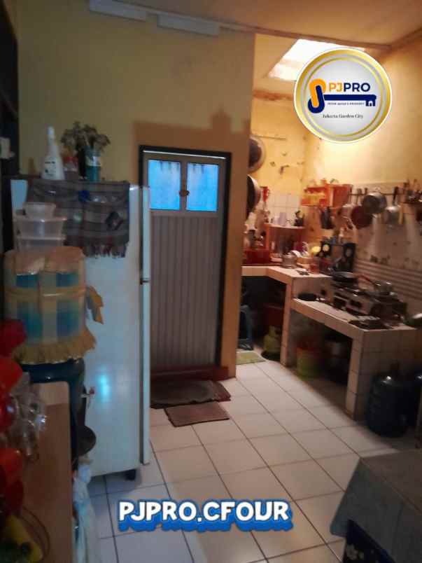 dijual rumah harapan indah