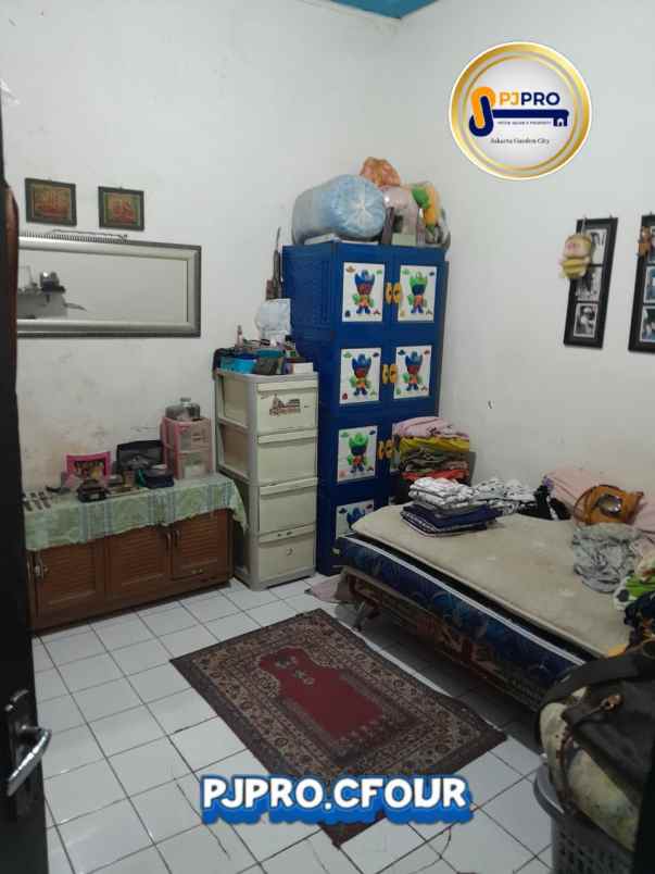 dijual rumah harapan indah