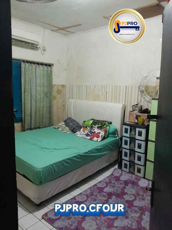 dijual rumah harapan indah