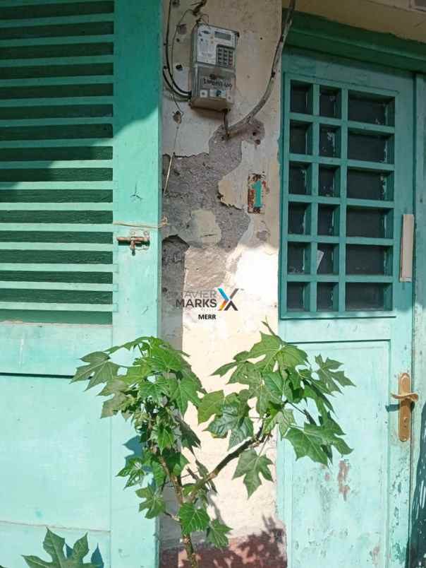 dijual rumah hitung tanah di peneleh genteng