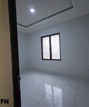 dijual rumah hook di legenda wisata cibubur