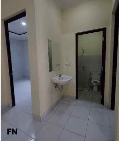 dijual rumah hook di legenda wisata cibubur