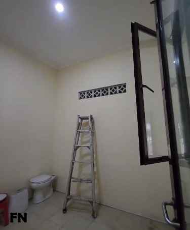 dijual rumah hook di legenda wisata cibubur