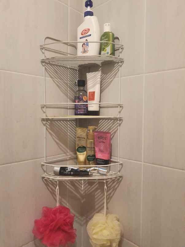 dijual rumah jadul aman asri