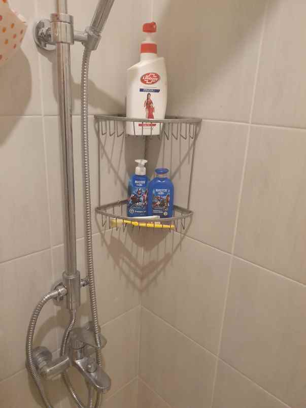 dijual rumah jadul aman asri