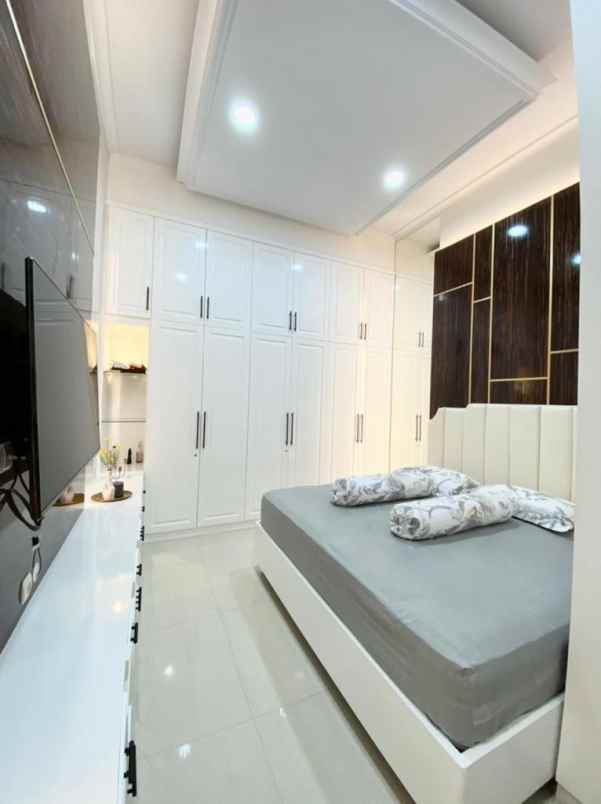 dijual rumah jagakarsa