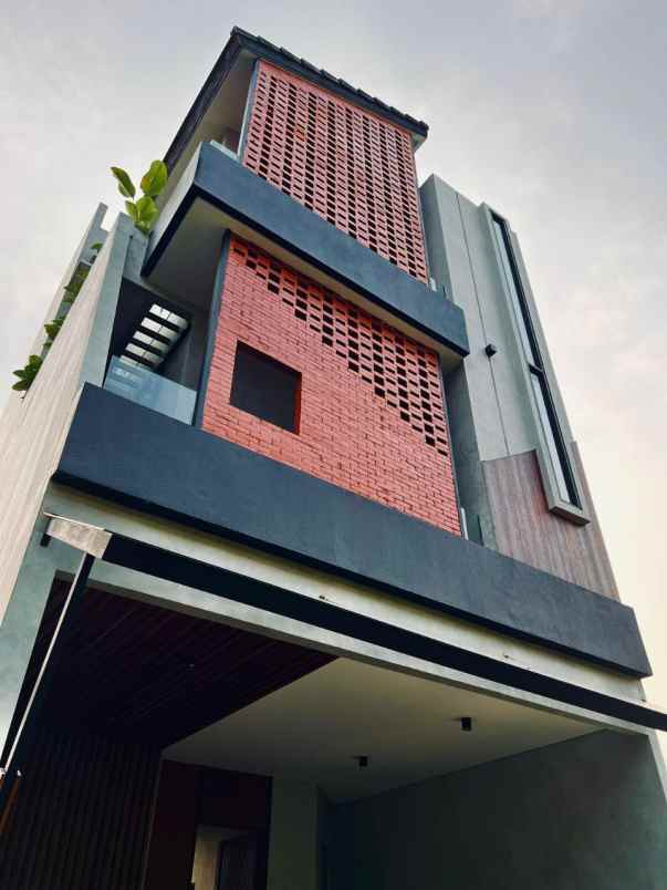 dijual rumah jagakarsa