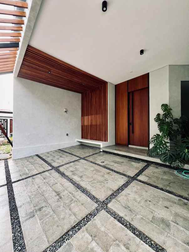 dijual rumah jagakarsa