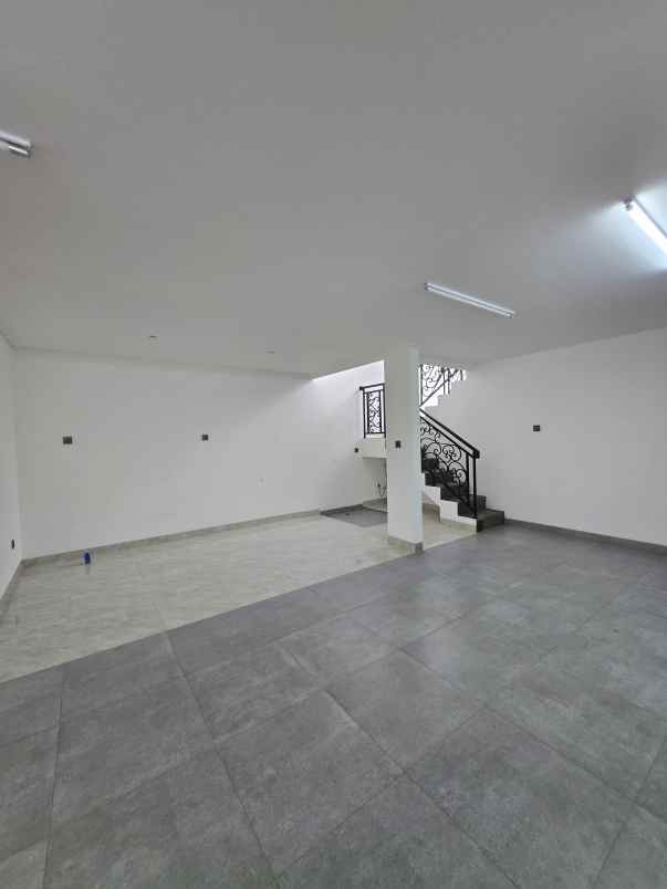 dijual rumah jagakarsa jaksel