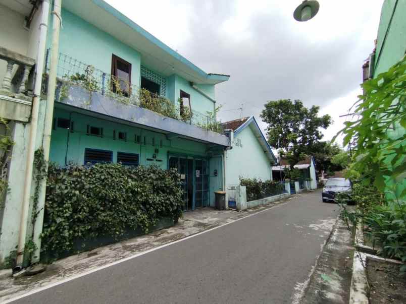 dijual rumah jajar laweyan surakarta