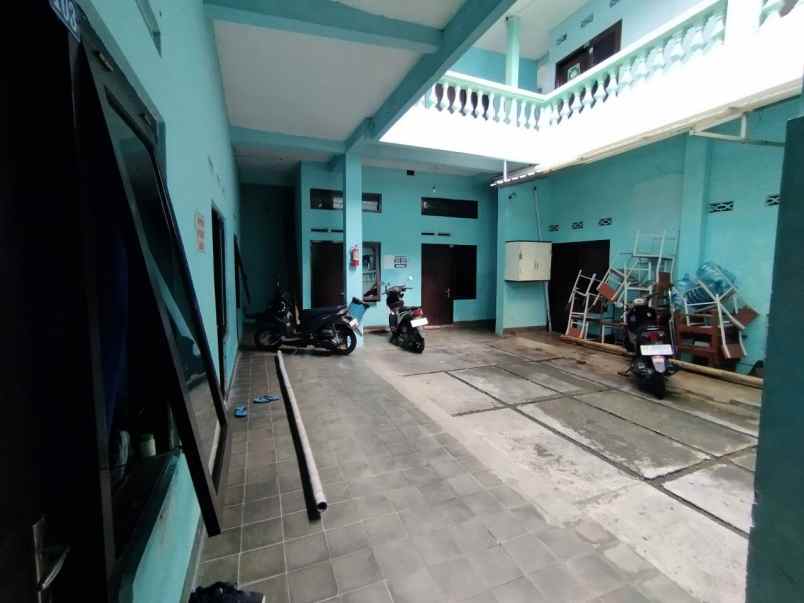dijual rumah jajar laweyan surakarta