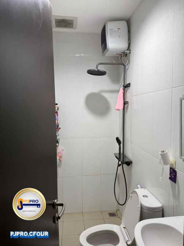 dijual rumah jakarta garden city