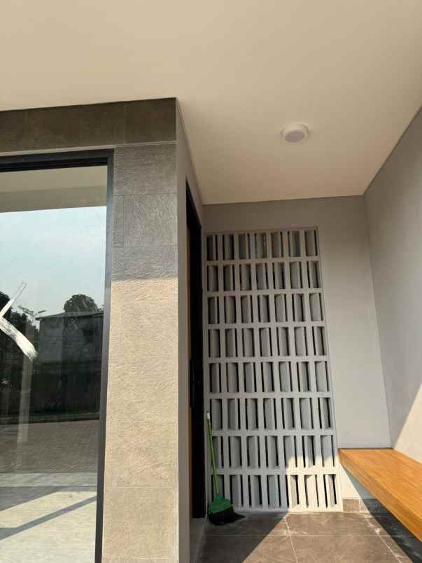 dijual rumah jalan cendrawasih ciputat