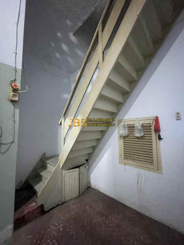 dijual rumah jalan harimau madong lubis