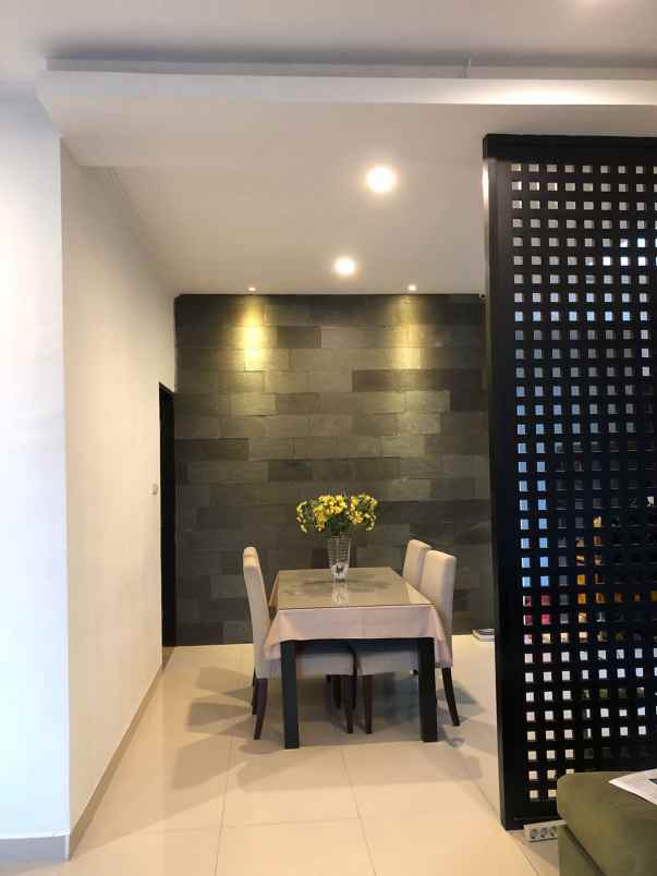 dijual rumah jalan kertadalam