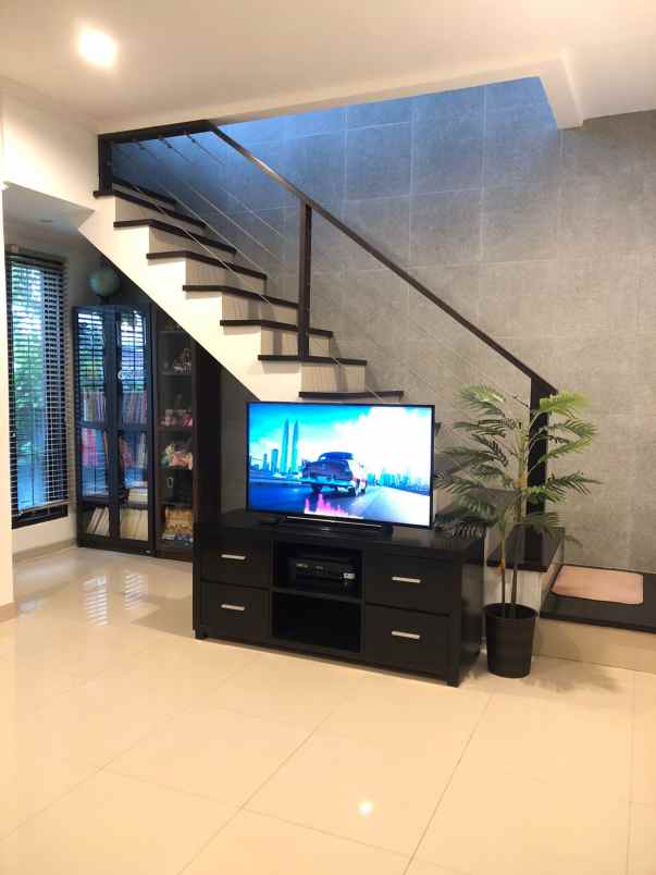 dijual rumah jalan kertadalam