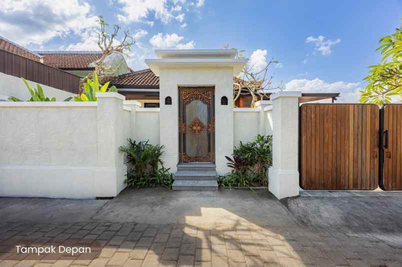 dijual rumah jalan penatih denpasar timur