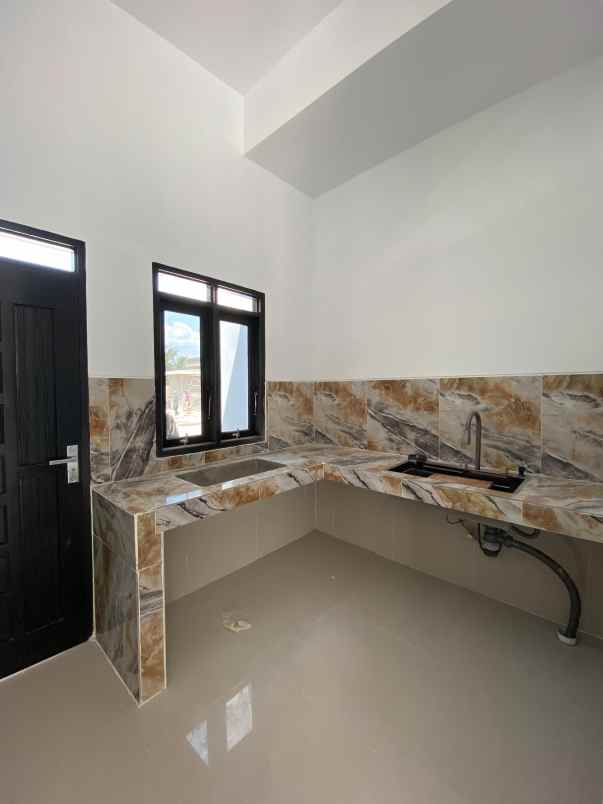 dijual rumah jalan purwodadi pekanbaru