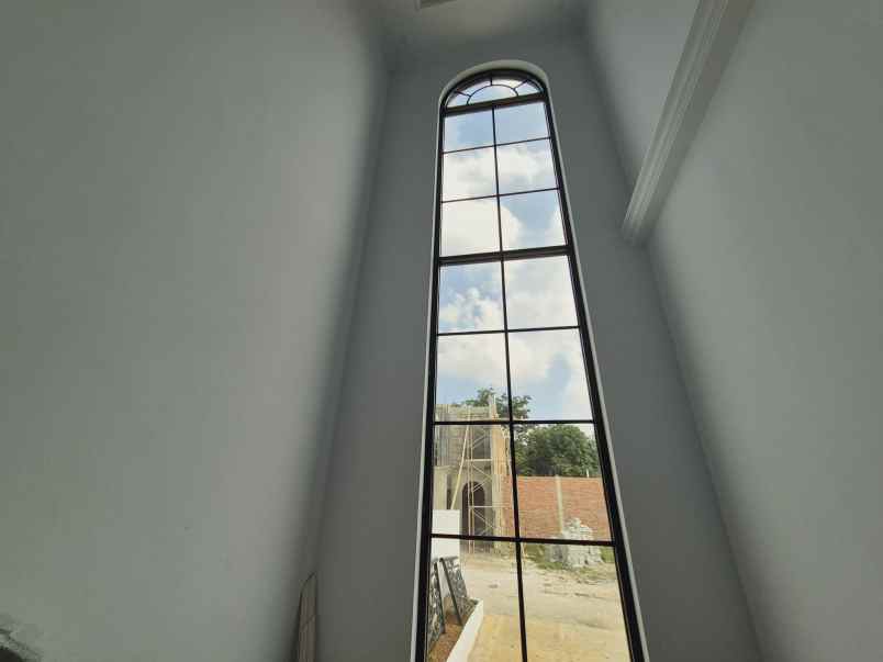 dijual rumah jalan raya cimanggis